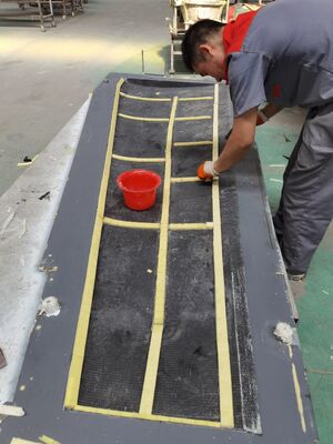 Kundenspezifische, glasfaserverstärkte, modifizierte Karosserie aus Fiberglas, Automobil-Stoßfängerform