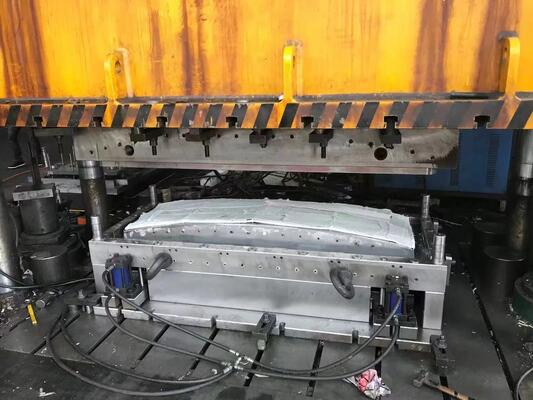 SMC Kompressionsformung Auto Raddeckel FRP Motorhaube Antikorrosions-Auto-Trim