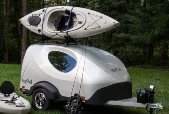 Einstücksgeformte RV-Körperhülle, wasserdicht und korrosionsbeständig, anpassbarer FRP-Camper-Hülle